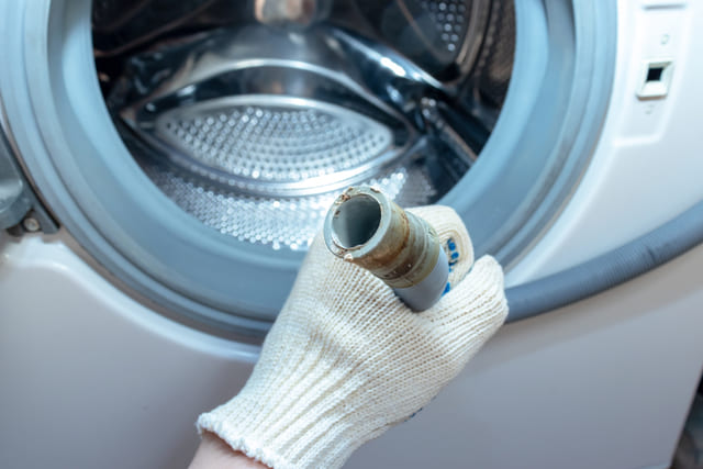 洗濯機の排水ホースを交換すべきタイミングと交換費用を解説 みえ水道職人